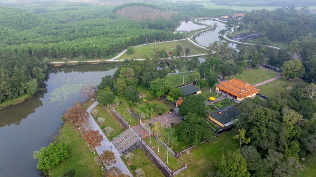 lăng gia long