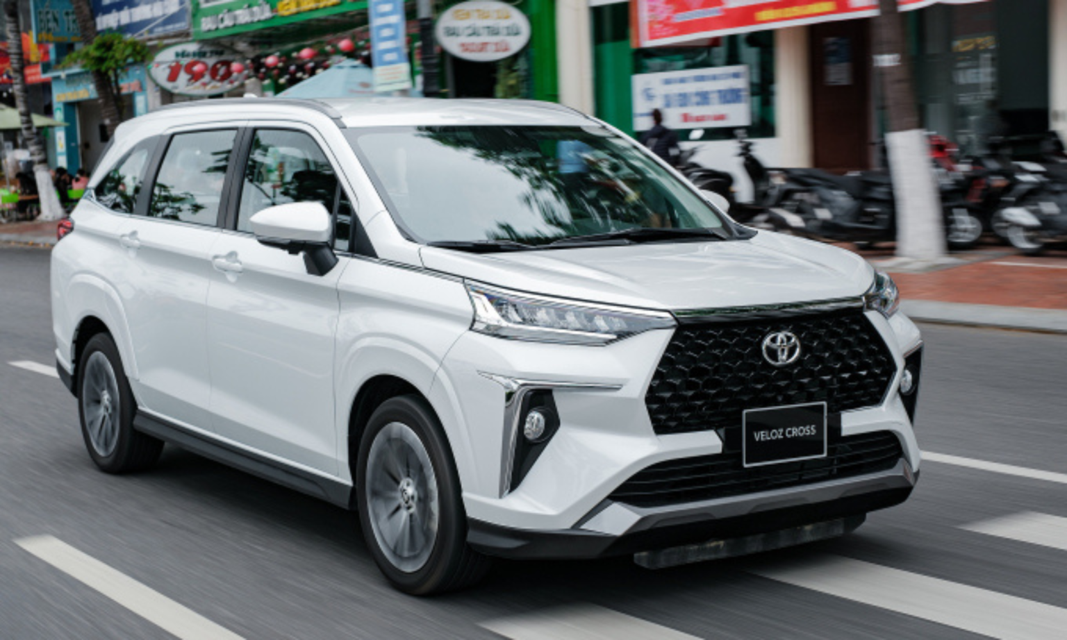 xe dịch vụ huế 7 chỗ